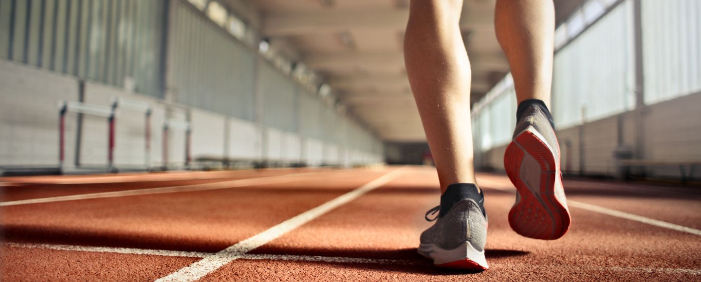 歩く筋肉を鍛える筋トレ種目6選！下半身を強化する歩き方のコツも解説