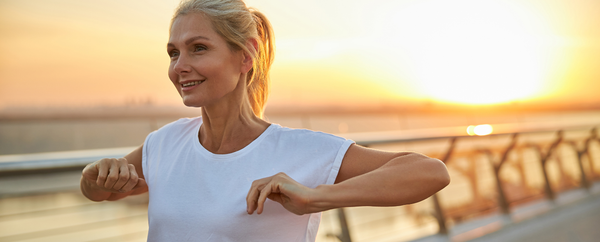 巻き肩矯正ストレッチ5選！自宅で簡単にできるやり方・コツを解説