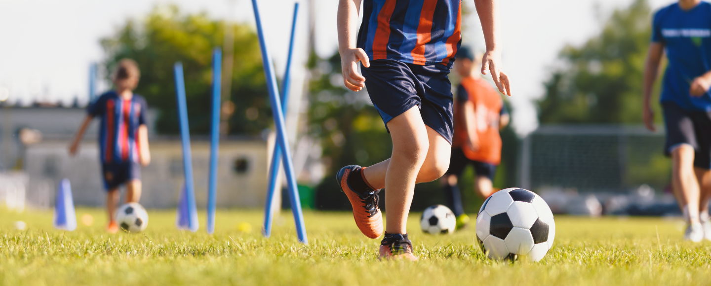 サッカー選手のチューブトレーニング！キック力やダッシュ力の強化法